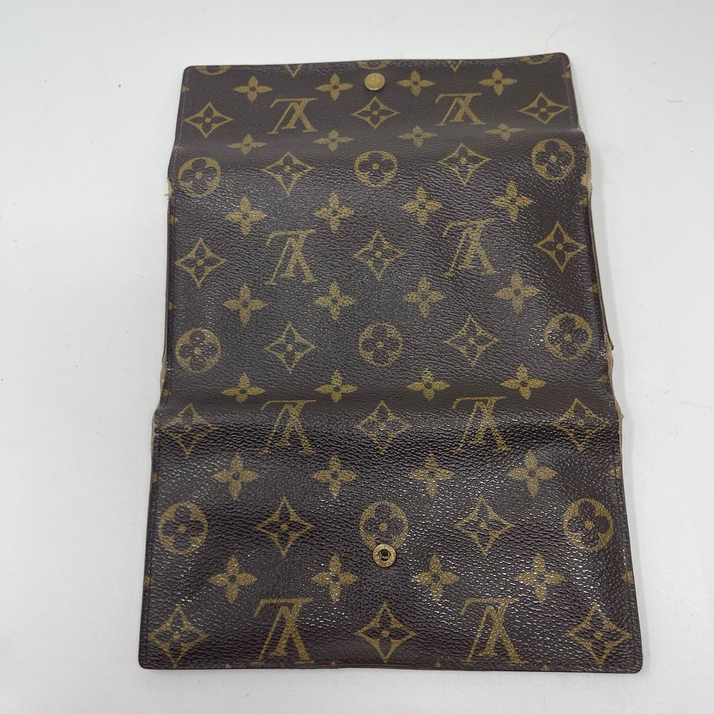 Vintage Louis Vuitton Monogram TriFold Sarah Wallet - Picture 12 of 13